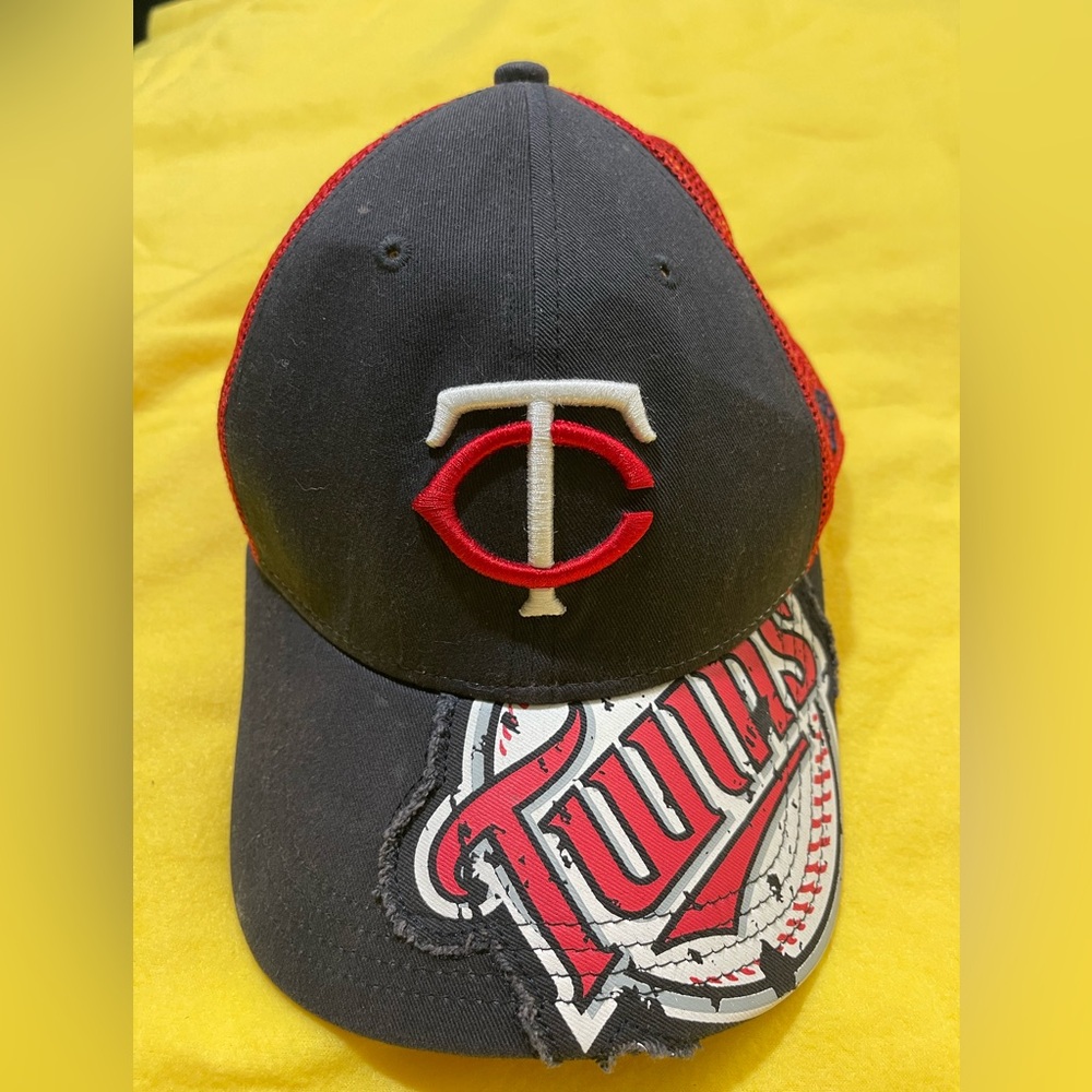 Minnesota Twins Adjustable New Era Snap Back Cap
